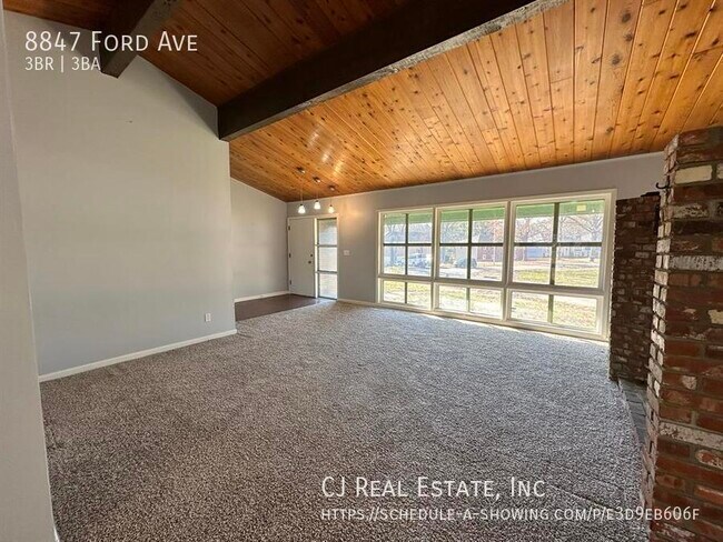Foto del edificio - 8847 Ford Ave