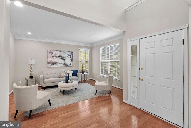 Foto del edificio - 43104 Baltusrol Terrace