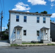 Building Photo - 816 Ott St