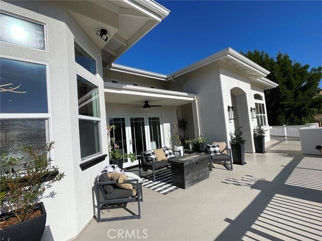 Foto del edificio - 8560 Corriente Rd