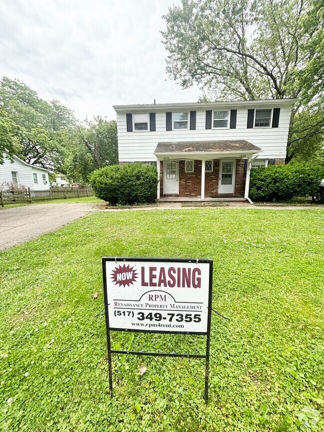 Building Photo - 1632 Greencrest Ave