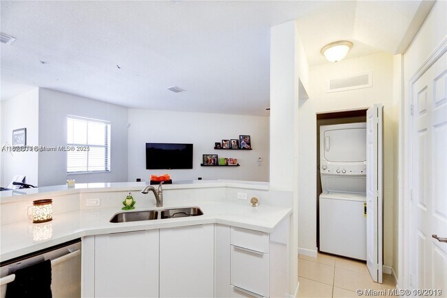 Foto del edificio - 10600 NW 88th St