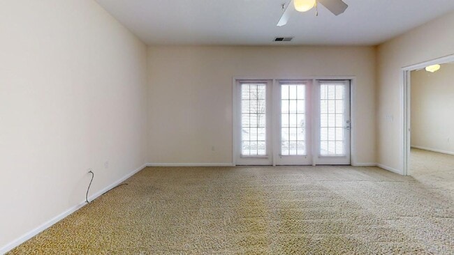 Interior Photo - Windsor West