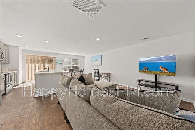 Foto del edificio - 4698 Palm View Cir