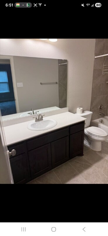 Building Photo - 615 Dogwood Dr