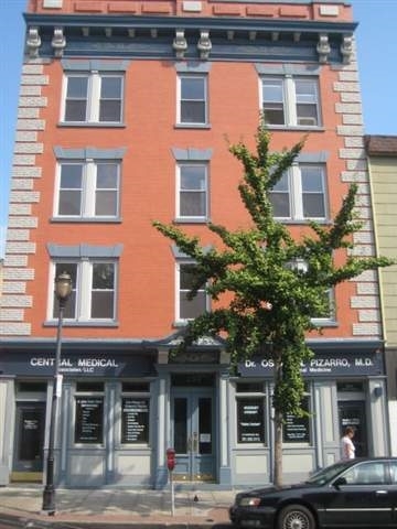 Primary Photo - 250 Central Ave