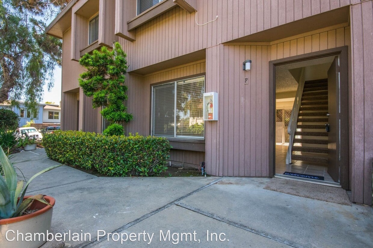 Primary Photo - 129 Jupiter St