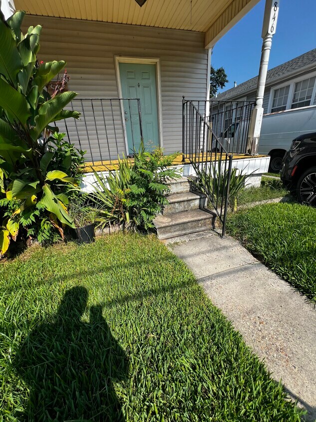 Primary Photo - 846 Lebeau St