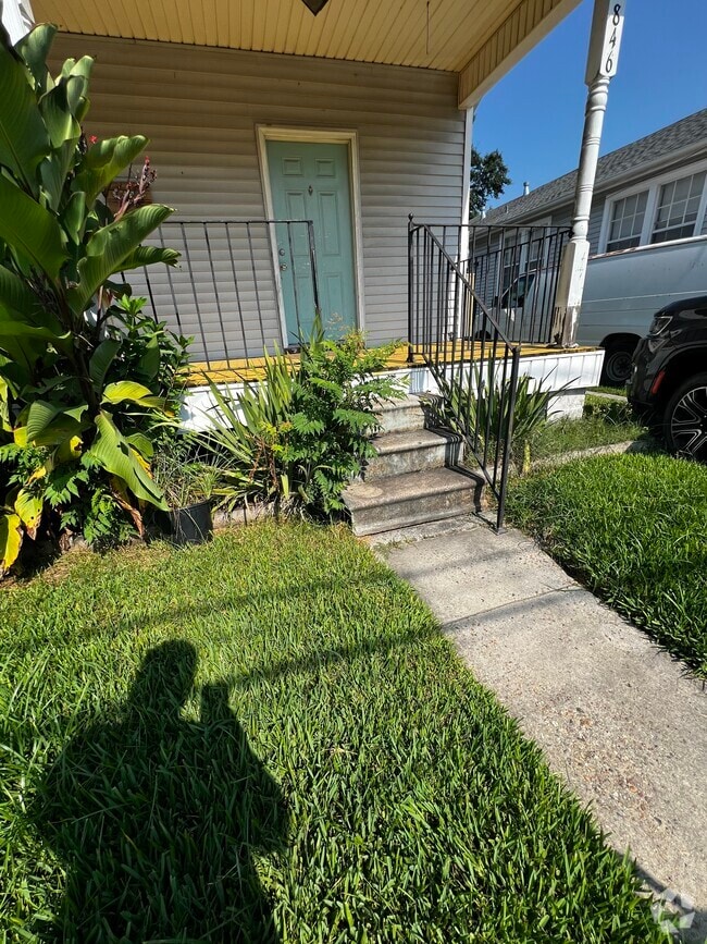 Building Photo - 846 Lebeau St