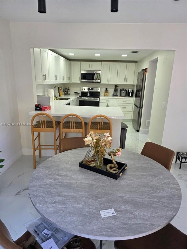 Foto del edificio - 6904 SW 114th Pl