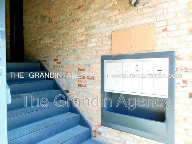 Foto del edificio - 3534 Timberline Trail