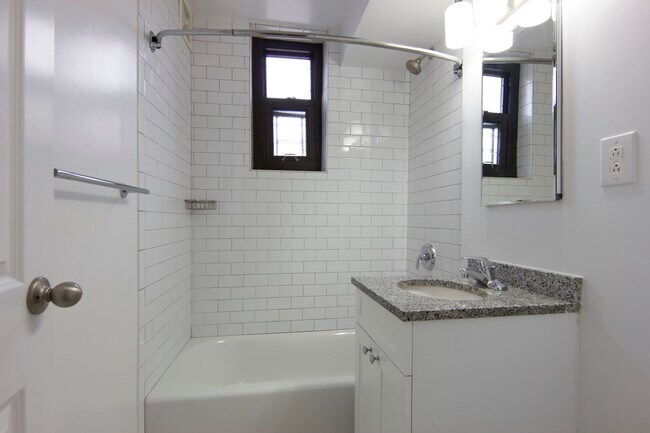 Foto del edificio - 31-35 Crescent St-