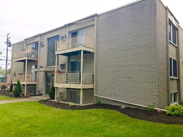 Foto del edificio - Garden Park Apartments - 30600 Pardo