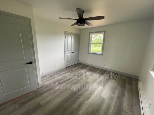 Foto del edificio - 1382 Armstrong Valley Rd