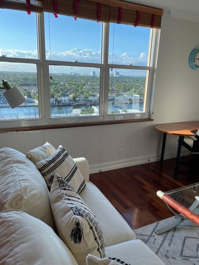 Building Photo - 2501 S Ocean Dr