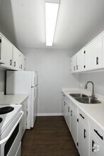 Building Photo - 4280 Quentin Ave