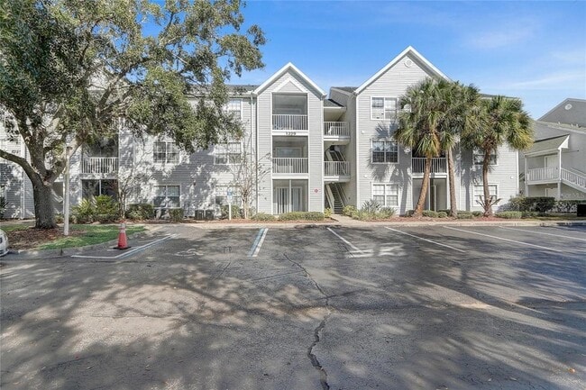 Building Photo - 1229 Bermuda Lakes Ln