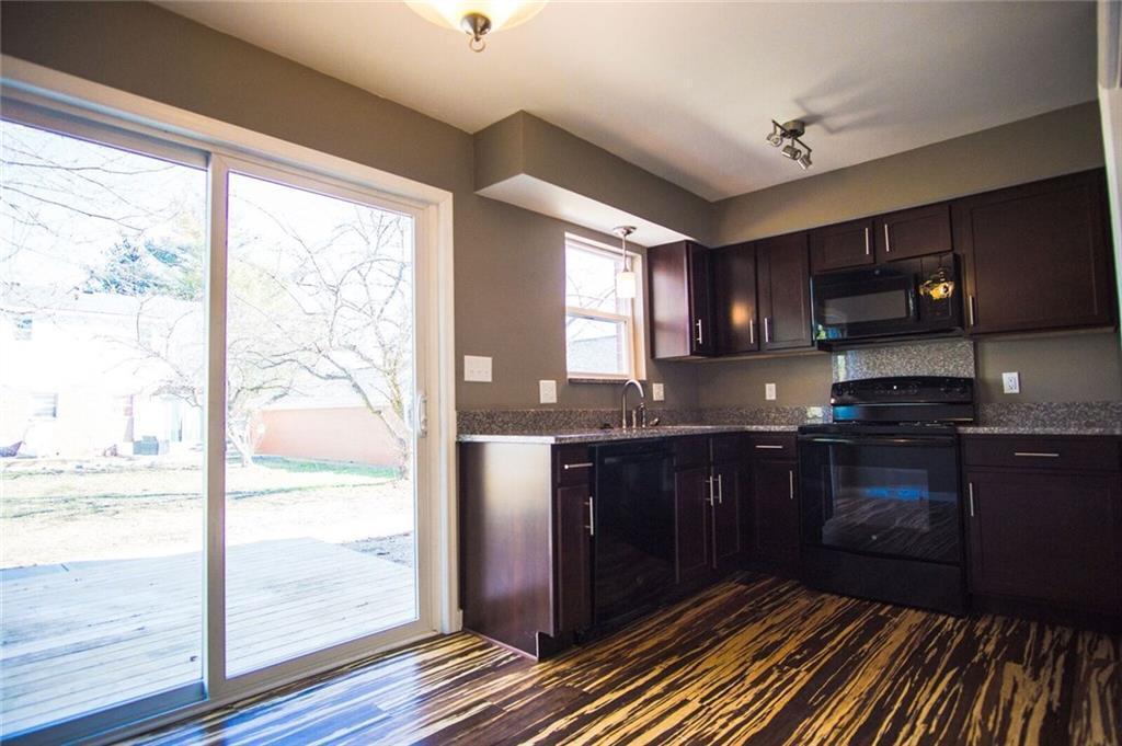 Primary Photo - 680 Village Pl S Dr