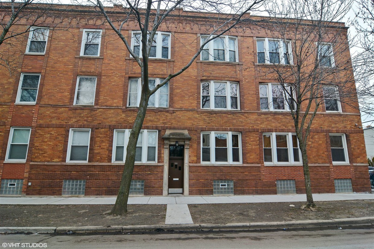 Primary Photo - 906 N Rockwell St