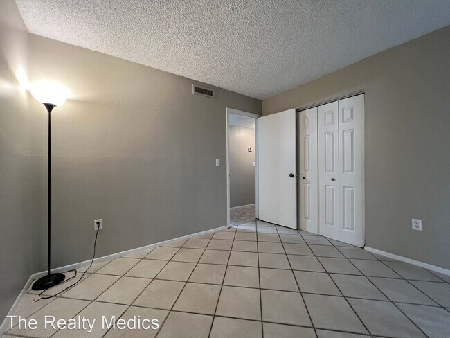 Foto del edificio - 2 br, 2 bath House - 6036 Village Circle #...