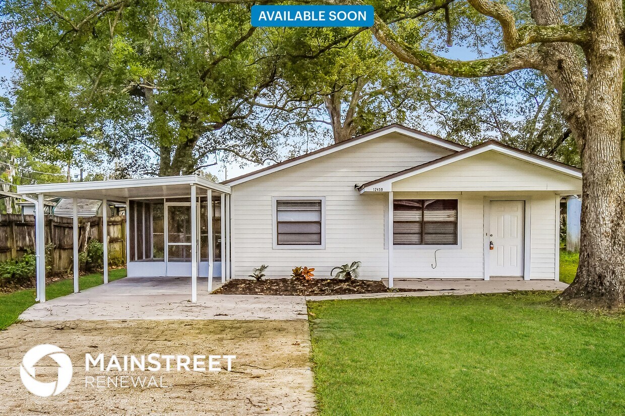 Foto principal - 12459 Sago Ave W