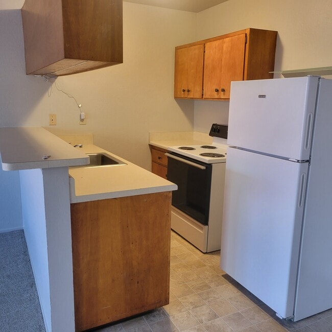 Building Photo - 1079 Poplar St