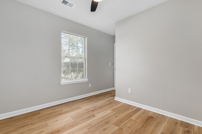 Building Photo - 1021 Aderley Oak Dr