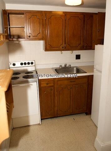 Primary Photo - 1315 Commonwealth Ave