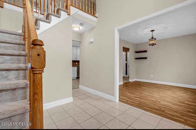 Building Photo - 476 Birch Bark Dr