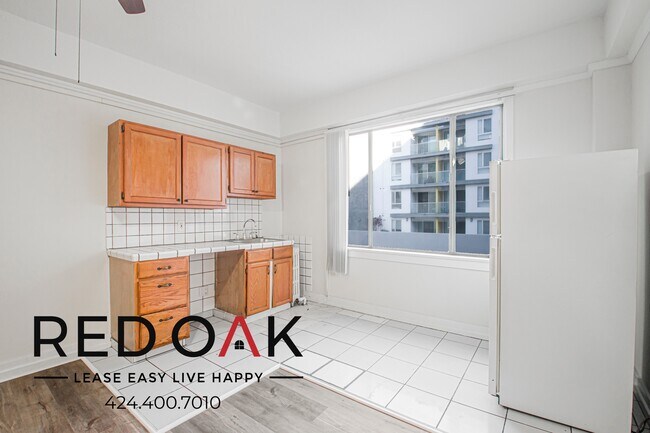 Foto del edificio - 630 S Kenmore Ave