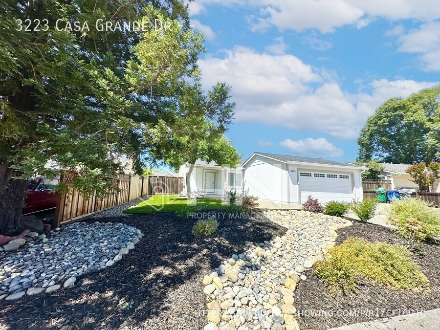 Foto principal - 3223 Casa Grande Dr