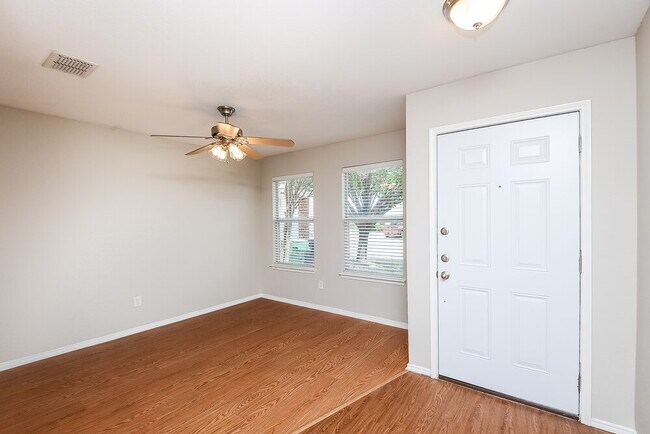 Building Photo - 2325 Northway
