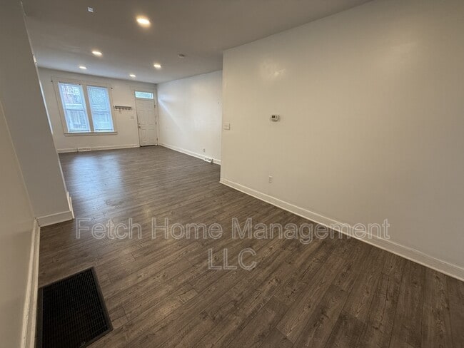 Building Photo - 138 Coral St