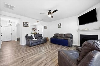 Building Photo - 7458 Buckview Ct
