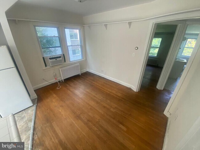 Foto del edificio - 8215 Garland Ave