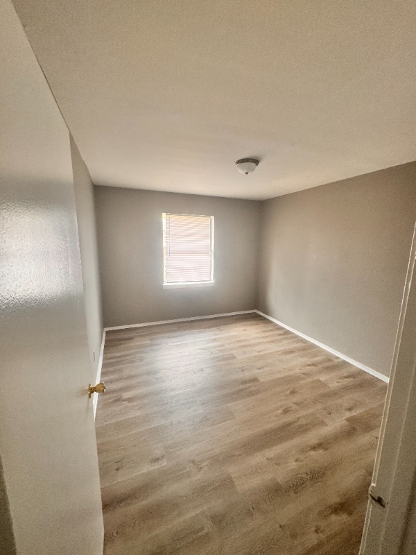 Photo - 1735 Delano Ave Apartment