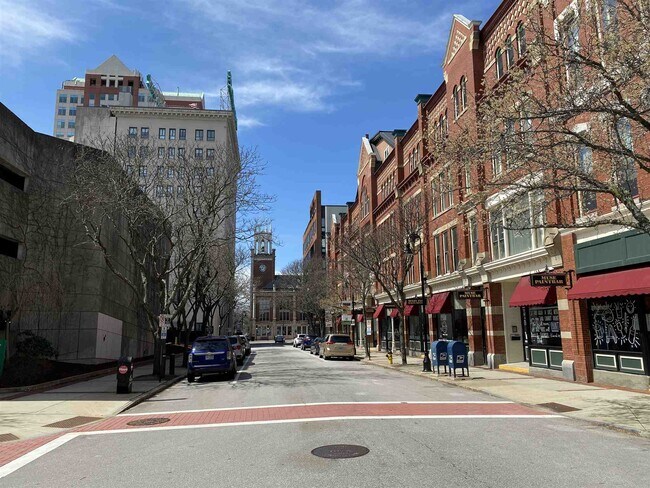 Foto del edificio - 30 Hanover St