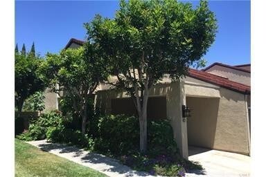 Foto principal - 43 Stanford Ct