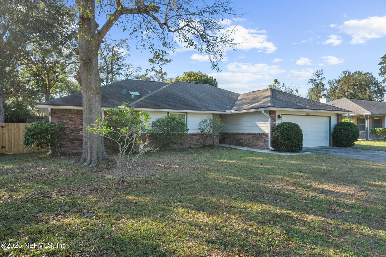 Foto principal - 11846 N Narrow Oak Ln