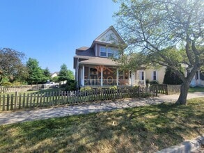 Building Photo - 1312 Ferry St