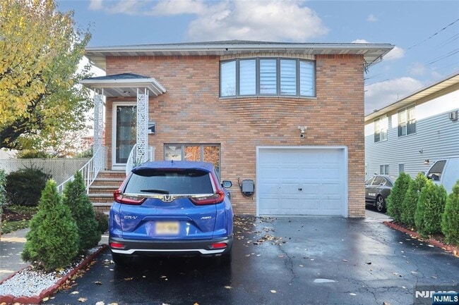 Photo - 42 Ave C House