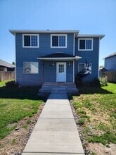 Building Photo - 110 N 11th Ave