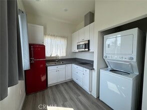 Building Photo - 209 Serrano Ave