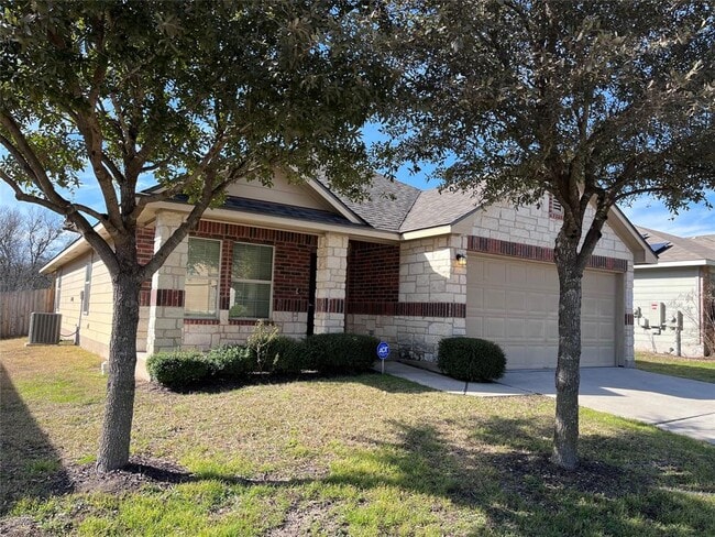 Building Photo - 5704 Nelson Oaks Dr