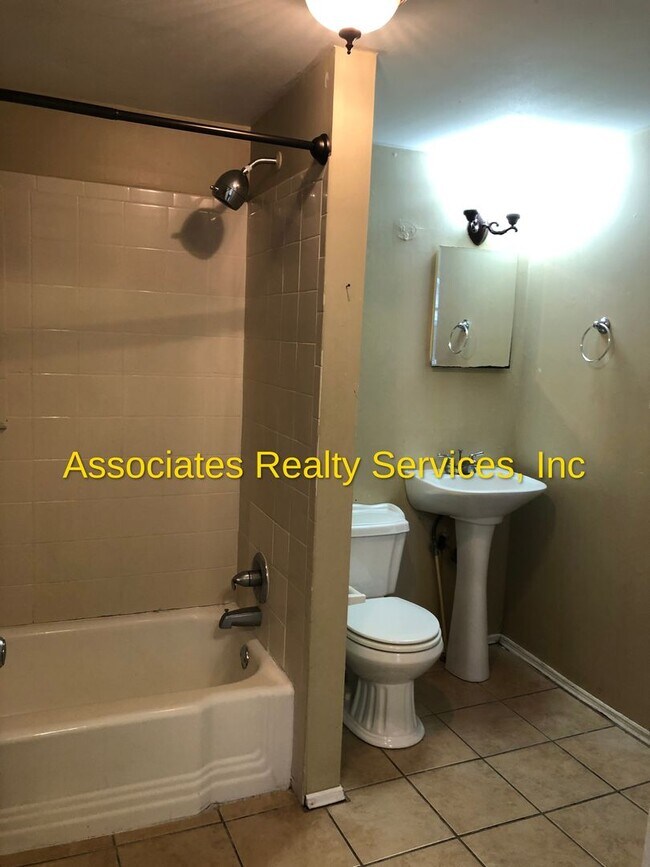 Foto del edificio - 115 NE 9th St