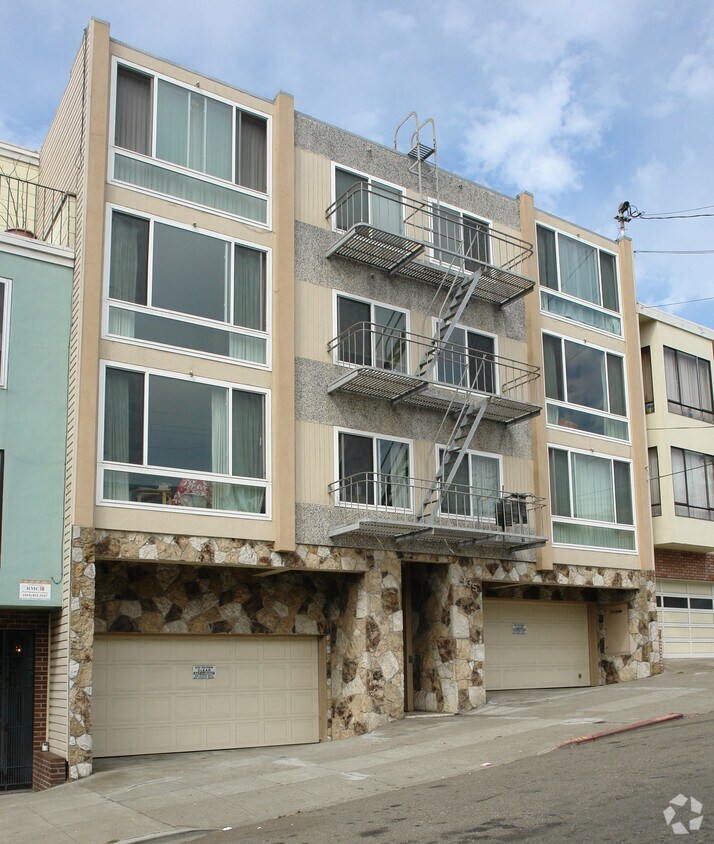 Building Photo - 435 43rd Ave