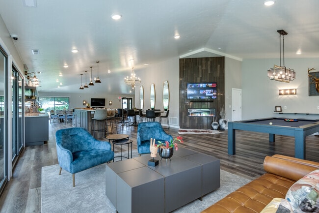 Club Room - Cedar Lake Apartments
