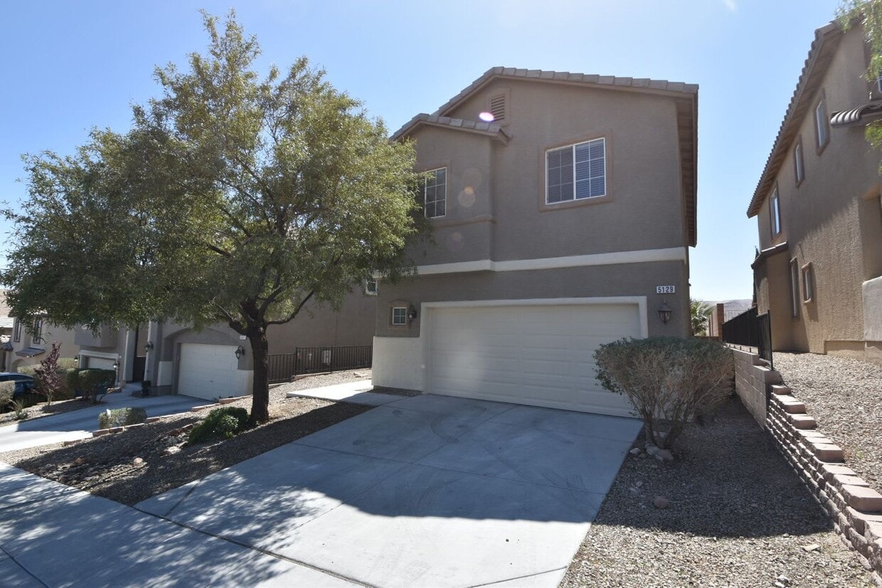 Foto principal - 5129 Piney Summit Ave