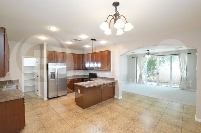 Building Photo - 971 S Brewer Dr