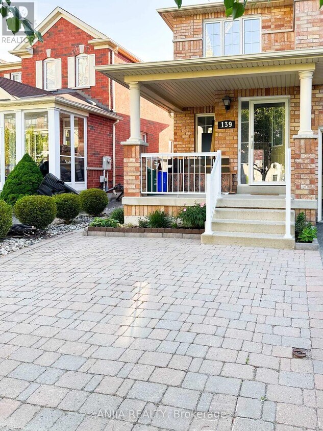 Photo principale - 139 Hillwood St